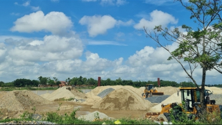 Xử lý việc khai thác cát, sỏi trái phép vẫn “trên nóng, dưới lạnh”