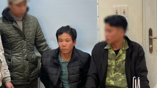 “Ôm” 2000 viên hồng phiến và 2 kg thuốc phiện đi bán