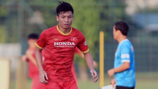 Chưa kịp bay sang Lào, Bùi Tiến Dũng vẫn có tên trong ĐTQG