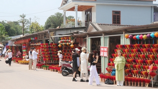 Bảo tồn nghề truyền thống gắn với phát triển du lịch