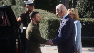 Tổng thống Ukraine đến Mỹ, Washington lập tức viện trợ 1,8 tỷ USD