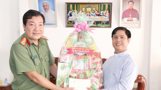 Công an tỉnh Sóc Trăng chúc mừng Lễ Giáng sinh năm 2022