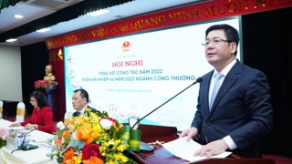 Sản xuất công nghiệp phục hồi, xuất khẩu tiếp tục là điểm sáng của nền kinh tế