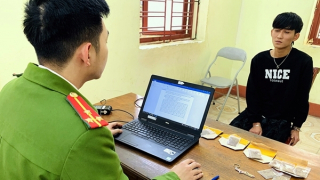 Bắt đối tượng rao bán ma tuý trên facebook với tên “Tô Lào Cai”