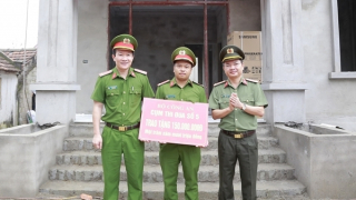 Ấm áp những ngôi nhà nghĩa tình đồng đội