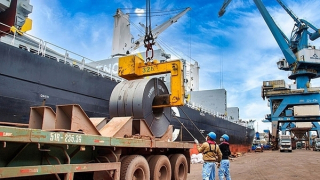 Xuất nhập khẩu hàng hóa năm 2022 đạt kỷ lục mới với 732,5 tỷ USD