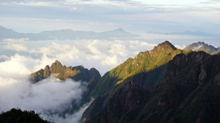 Mùa xuân thăm “nóc nhà biên cương”