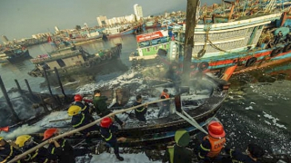 Lính cứu hỏa trên biển