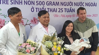 Nuôi dưỡng thành công trẻ sinh non nặng 500g