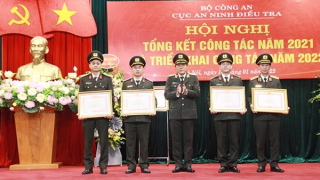 Xuyên tết phá đại án
