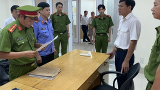 Khởi tố, bắt tạm giam thêm 3 cán bộ Đội quản lý thị trường