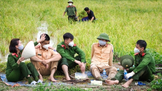 Người "chép sử" bằng hình ảnh giữa tâm dịch COVID-19