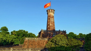 Chuyện bên Cột cờ Hà Nội