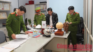 Bắt quyền trưởng phòng kiểm định xe cơ giới và hai thuộc cấp nhận hối lộ