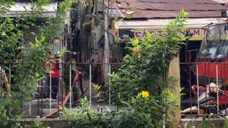 Giải cứu người phụ nữ bị kẹt trong đám cháy