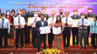 MobiFone tặng 100 căn nhà cho người dân Hóc Môn, Củ Chi