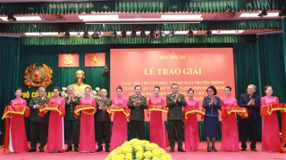 Khai mạc Triển lãm “Hậu cần - Kỹ thuật CAND - Dấu ấn những chiến công thầm lặng”