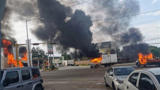 Hàng chục binh sĩ thương vong trong vụ bắt con trai trùm ma túy Mexico