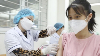 Chủng mới SARS-CoV-2 đang chiếm ưu thế, Bộ Y tế khuyến cáo tiêm vaccine đủ, đúng lịch