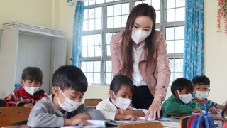 Đảm bảo đủ biên chế cho các địa phương đang thiếu giáo viên dạy chương trình mới