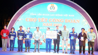 Phiên Chợ Tết “bình ổn giá” dành cho người lao động tại Đà Nẵng