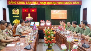 Công an tỉnh Kandal – Vương quốc Campuchia chúc Tết Công an tỉnh An Giang