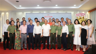 Nồng ấm sắc xuân nghĩa tình