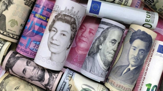 Tăng tốc xu hướng phi USD hóa