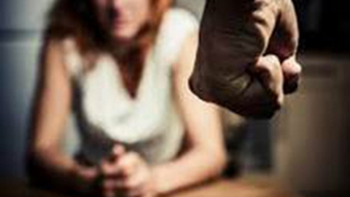 Kosovo: Trợ giúp tiền nạn nhân bạo lực gia đình