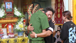 Tiễn biệt những người lính cứu hoả hy sinh trên đường làm nhiệm vụ