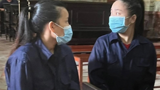 Giả làm khách hàng để trộm cắp tài sản, hai nữ “đạo chích” lãnh án