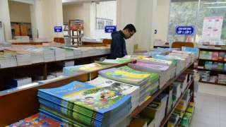 Nhiều sai sót trong lựa chọn sách giáo khoa tại 6 địa phương