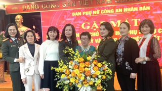 Gặp mặt chúc Tết cán bộ chủ chốt Hội Phụ nữ Bộ Công an qua các thời kỳ