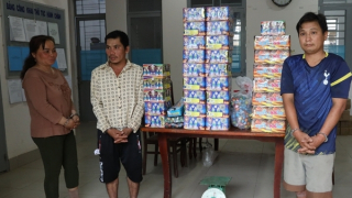 Bắt nhiều “đầu nậu” vận chuyển pháo vùng biên