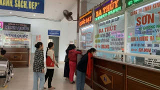 Giá tăng, nhà xe thông báo hết vé cận Tết
