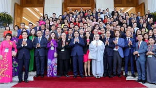 Đưa Việt Nam đến gần hơn với thế giới, mang thế giới đến gần hơn với Việt Nam