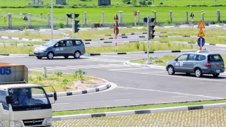 Dự kiến tăng phí sát hạch lái xe