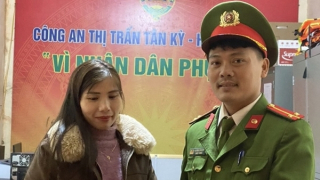 Tìm lại và trao trả 16 triệu đồng cho người dân đánh rơi