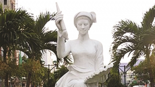 Di sản không mất giá của Hồ Xuân Hương