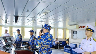 Đón Xuân trên vùng biển đảo thiêng liêng