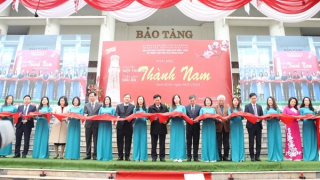 Khai mạc triển lãm “Dấu ấn Thành Nam”