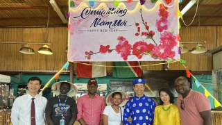 Bạn bè quốc tế ở Nam Sudan ấn tượng với Tết Việt Nam