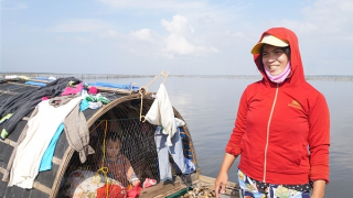 Xuân về trên phá Tam Giang