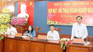 Lãnh đạo tỉnh Sóc Trăng đối thoại với doanh nghiệp