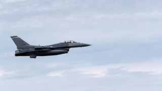 Phương Tây bất nhất quan điểm cung cấp máy bay chiến đấu cho Ukraine