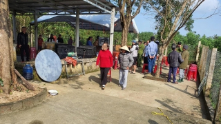 Xử lý nhóm đánh bạc chống đối Công an xã