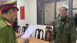 Vụ chia lô bán đất công: Giám đốc cùng cựu Phó chủ tịch phường “vào lò”