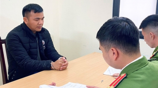 Tải clip đen rồi khống chế “diễn viên”