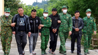 Cấu kết với đối tượng người Lào đưa người Trung Quốc xuất, nhập cảnh trái phép