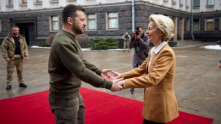 Còi báo động vang khắp Ukraine trước thềm thượng đỉnh với EU